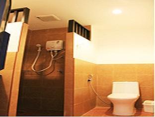 Sri Chumphon Hotel Екстер'єр фото